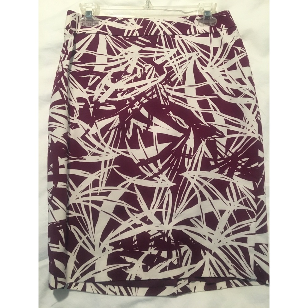 LOFT purple/white pencil skirt, Sz 4